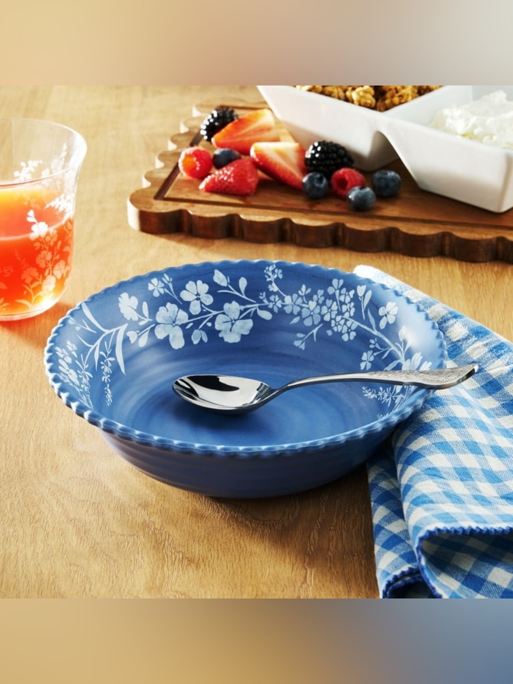 THE PIONEER WOMAN NWT 12-Piece Daisy Bamboo
Melamine Dinnerware Set, Blue - Picture 3 of 10